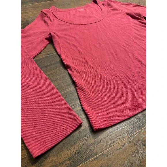 Old Navy XL Pink Ribbed Long Sleeve Scoop Neck Stretch Knit Top Romantic Casual - Picture 2 of 4